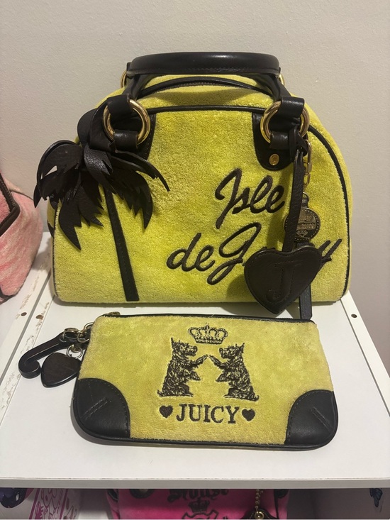 Juicy Couture Handbags - Isle DeJuicy palm tree bowler bag and pouch
